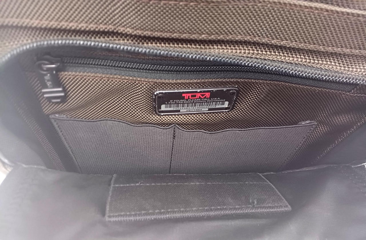 Compact Large Screen Computer Briefcase Model 261… - image 5