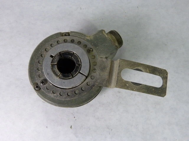 Dynapar HS351024D3226 Encoder 20mm 5-26V USED - Image 2 of 2