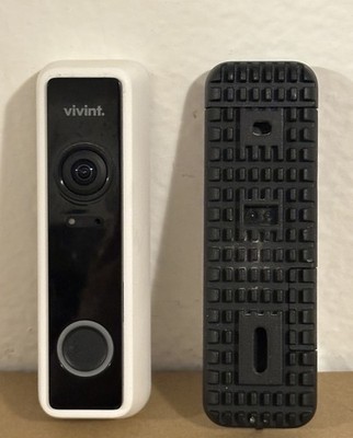 Vivint Doorbell Camera Pro VS-DBC300-WHT