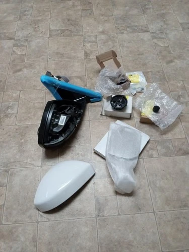 2018-2023 JAGUAR E-PACE RIGHT PASSENGER SIDE DOOR EXTERIOR REAR VIEW MIRROR OEM