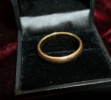 Solid 9ct Gold Fully Hallmarked •375 Plain Wedding Band Ring 4.10 Grams