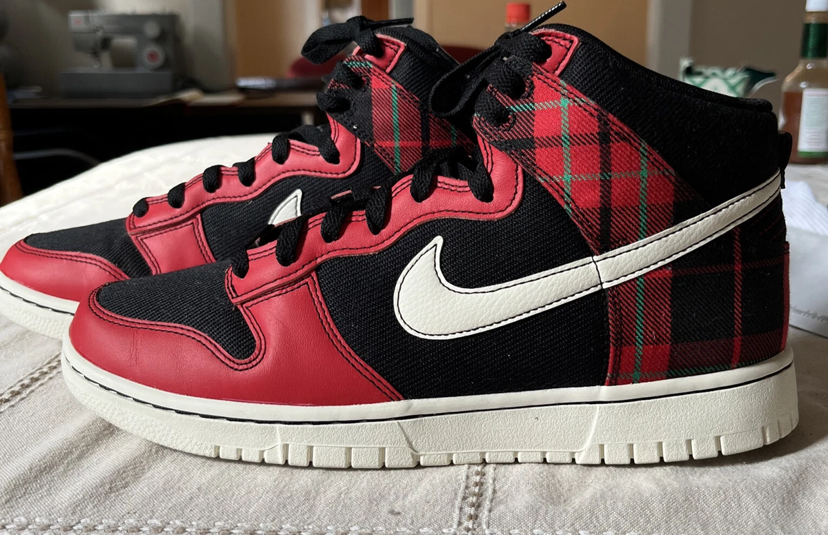 HOW TO STYLE NIKE DUNK TARTAN PLAID 