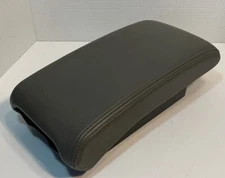 08-12 OEM GM Chevrolet Malibu Center Console Leather Arm Rest Assembly Gray