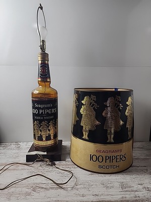 Segrams 100 Pipers Scotch Whiskey Vintage Light