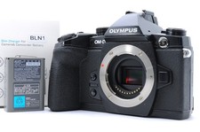 Near Mint Olympus OM-D E-M1 16.3MP Digital Black Body w/ Charger Shutter 42589