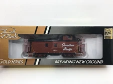 HO True Line Trains 301113 Canadian Pacific Caboose CP Rail #436271 BRAND NEW
