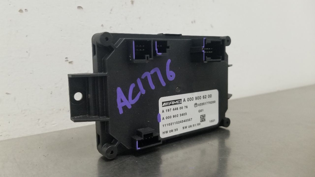 11 MERCEDES BENZ SLS AMG C197 DRIVE SELECT CONTROL MODULE 1974460076