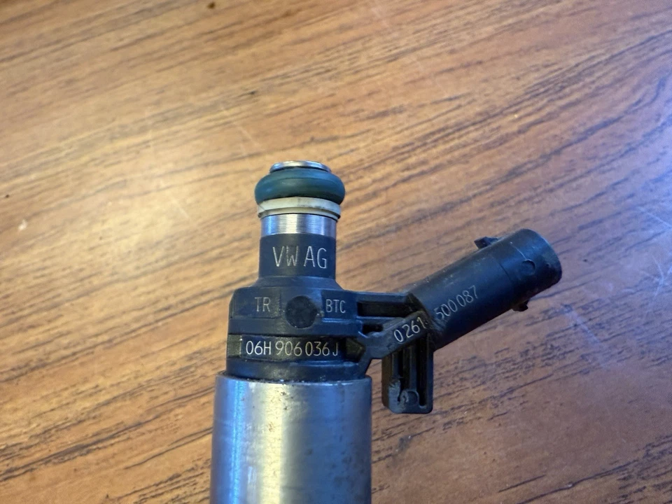 Audi A4 2014 2,0 L turbo inyector de combustible único P/N 06H906036J probado✅ Foto 2 de 4