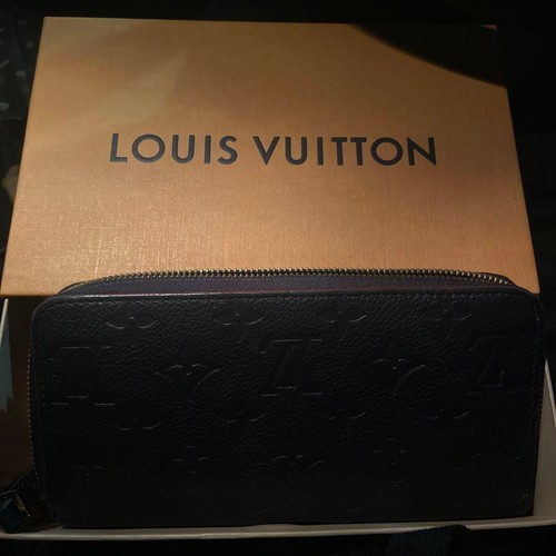 Louis Vuitton Leather Navy Long Wallet Card Slots Zipper From Japan