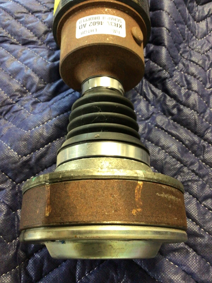 Ford Mustang Shelby GT500 2020 fabricante de equipos originales fibra de carbono hélice trasero eje de transmisión KR3V4602AD Foto 4 de 4