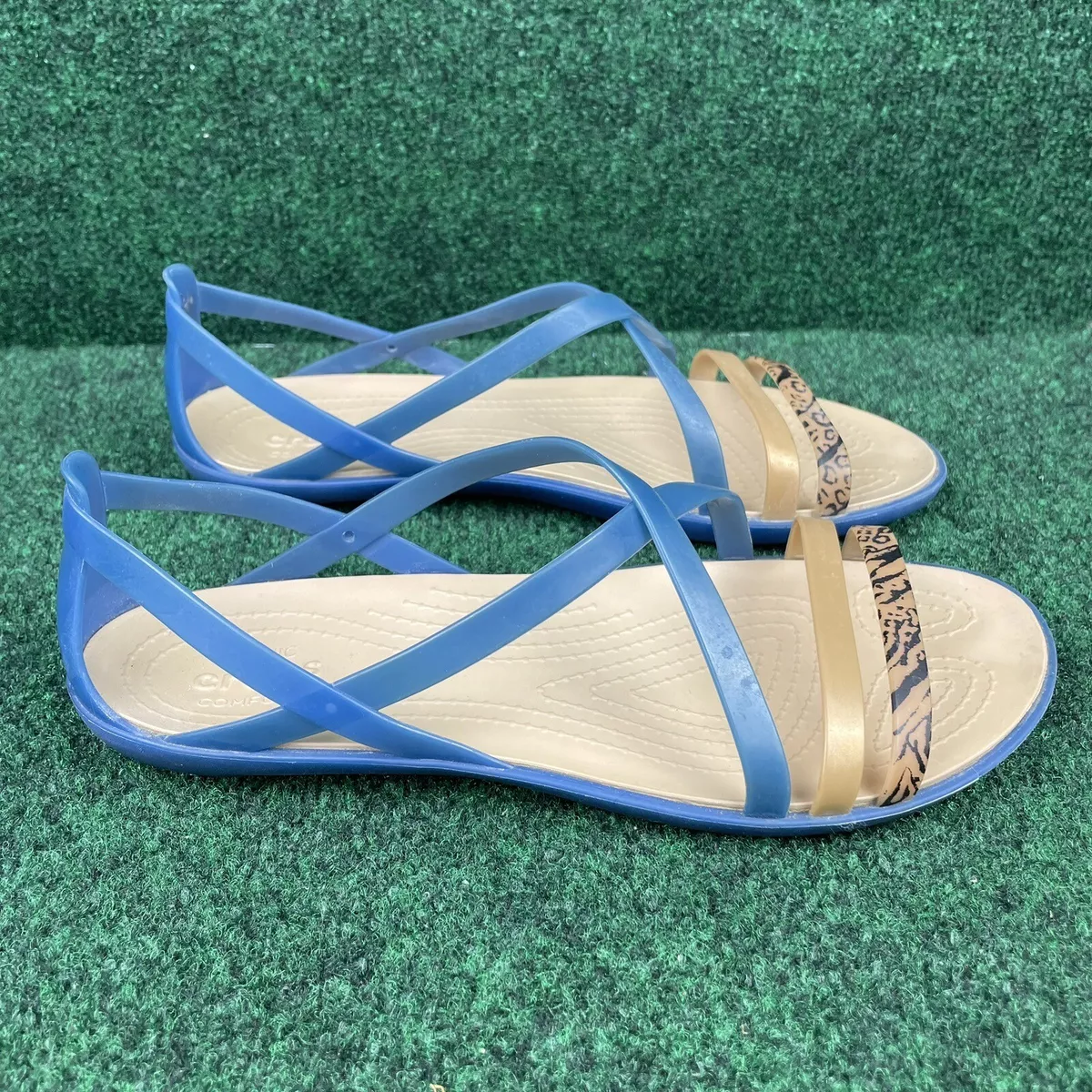 Crocs hotsell flat sandals
