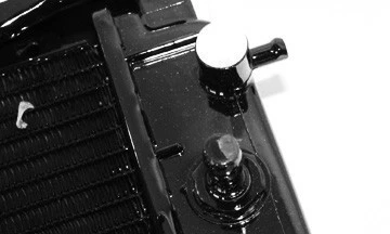 Radiador para camioneta Toyota Tacoma 95-04 2,7/3,4 L automático doble fila Foto 4 de 4