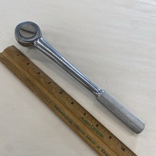 S-k Sk Usa 42470 12 Drive 10 Ratchet Knurled Handle Inscribed Read M0629