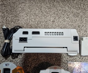 Sega Dreamcast Console BUNDLE W/ 2 cont. , 1 VMU, 1 Game, 1 Rumble Pak. RD DESC.
