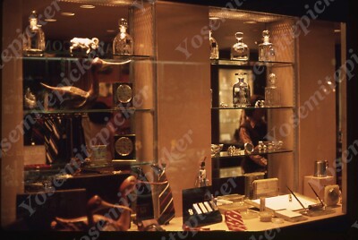 Sl89 Original slide 1970 s  Hong Kong de Silva Jewelry store view 450a