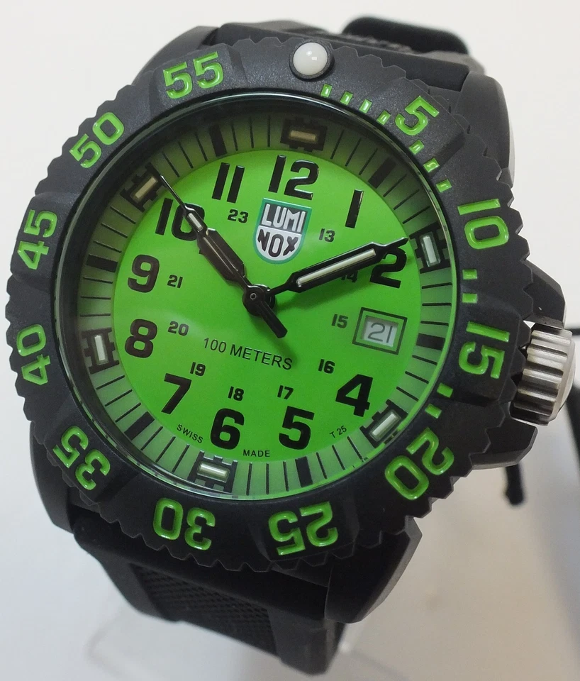Luminox Sea Lion Carbonox 44 mm Green Dial PU Men's Watch - X2.2067.1 - BOXED - Image 4 of 4
