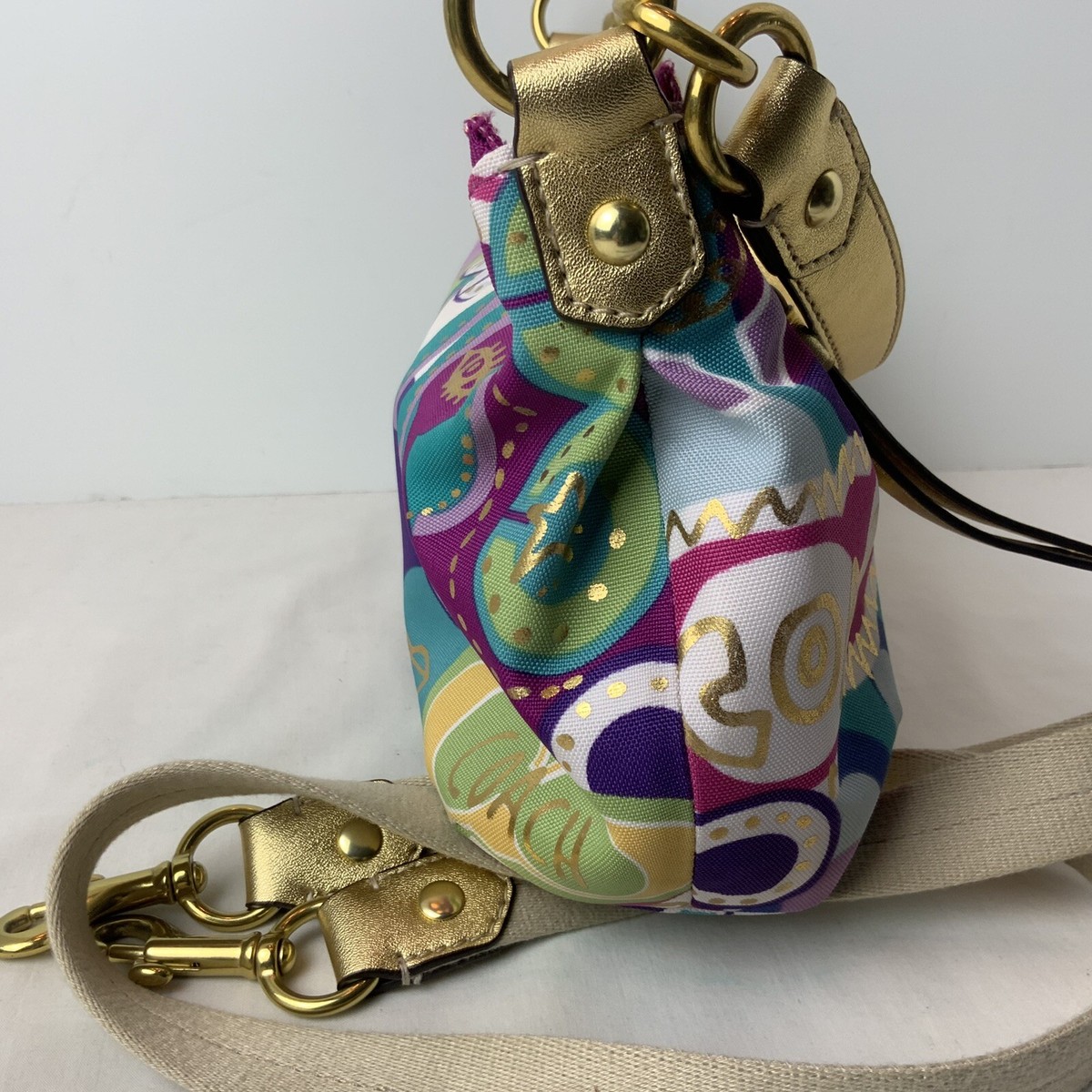 Coach Poppy C Signature Shoulder Bag Swingpack Crossbody Coach Poppy C Signature Shoulder Bag Swingpack Crossbody