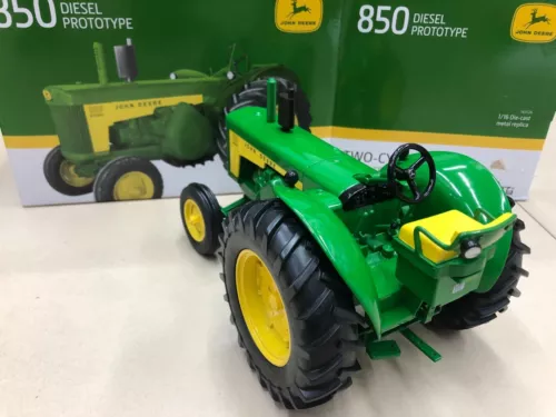 Modellino giocattolo ERTL scala 1/16 JOHN DEERE 850 trattore pressofuso collezione 16312A - Foto 5 di 9