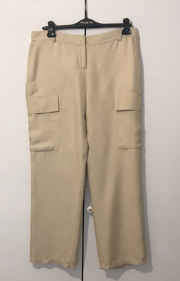 Pantalón Blumarine Beige Seda Bolsillo En Los Laterales Talla: It 46, Uk14 Foto 2 de 4