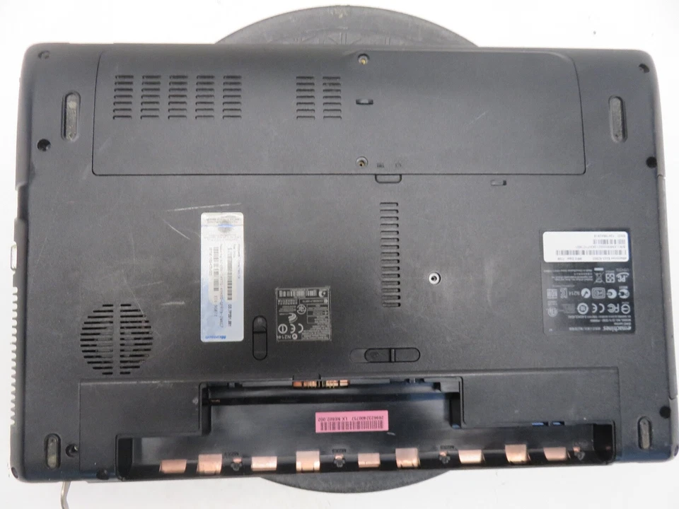 EMachines E443-BZ602 AMD C-50 1000 MHz 6 GB SIN DISCO DURO sin batería LEER Foto 3 de 4