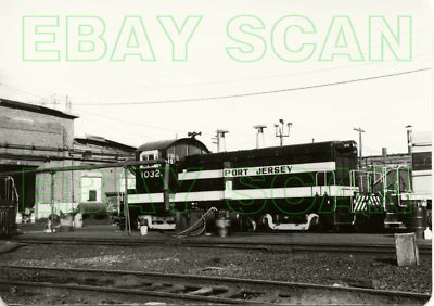 8C234 RP 1980 PORT JERSEY RAILROAD LOCOMOTIVE GREENVILLE YARDS NJ