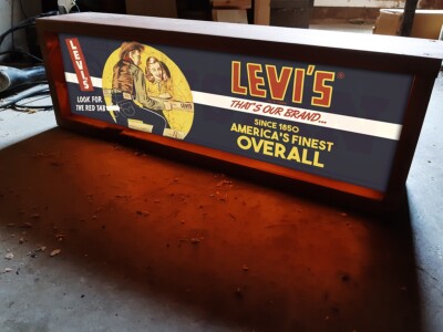 Levis Jeans Werbung Leuchtschild