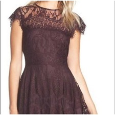 BB DAKOTA "RHIANNA" ILLUSION AUBERGINE PLUM LACE DRESS SIZE 2