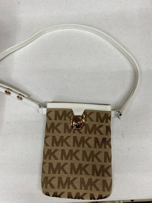 Michael Kors Belt phone holder with magnetic closure