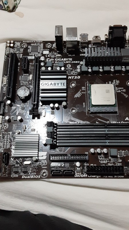 PC Parts Lot - 40GB DDR3 RAM, 3 Motherboards, 2x i5, FX, APU (READ DESC)