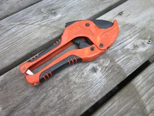 Pipe and Tube Cutter, Ratcheting Hose Cutter One-Hand Fast Pipe Cutting