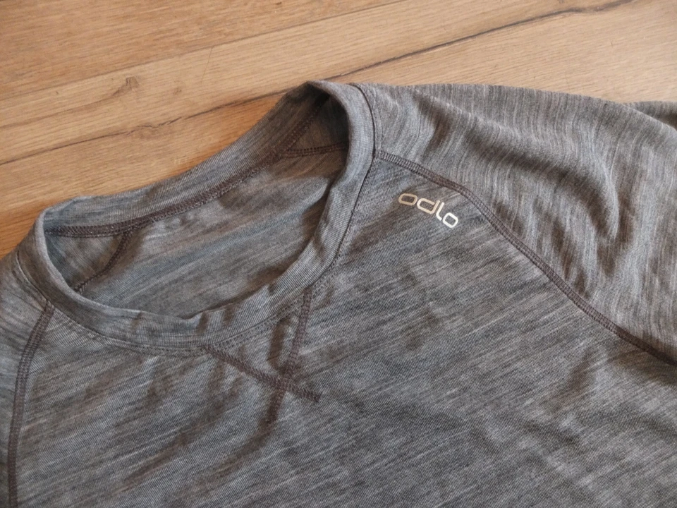 Odlo Light Active Sports Underwear T-Shirt S New Keeps You Dry Gray - Image 2 of 4