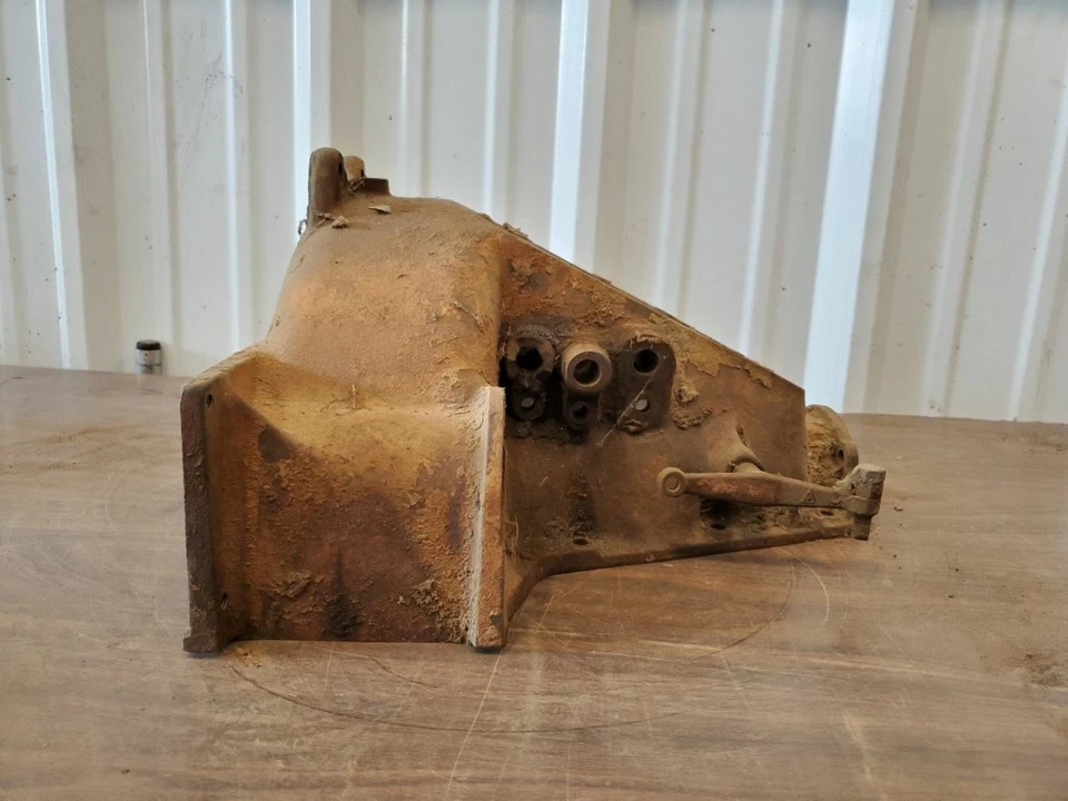 Cubierta de transmisión Ford Modelo T 1926-1927 "Hog Head"   Foto 4 de 4