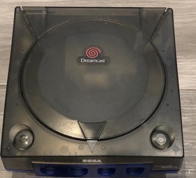 Modded Sega Dreamcast w/ Accessories