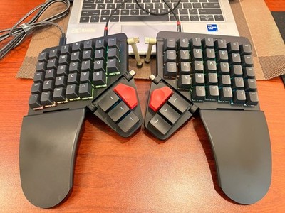 ZSA Moonlander Ergonomic Split Mechanical Keyboard Brown Switches