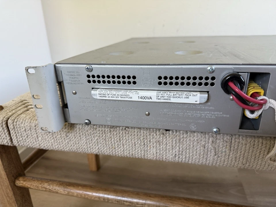 🍊APC Smart-UPS 1400VA 120V RM 2U SU1400RM2U No Batteries REPAIR! - Image 2 of 4