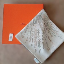 HERMES Scarf Carre 90 Please Hold the Line 2025