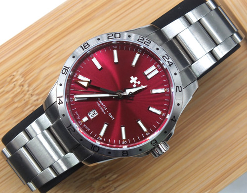Christopher Ward C63 Sealander GMT Custom Bespoke Red Limited 16/25 40mm Auto