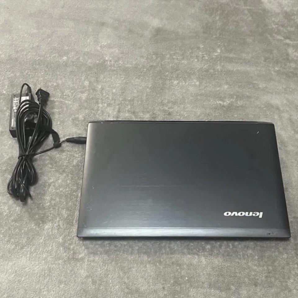 Computadora portátil Lenovo V570 Foto 3 de 4