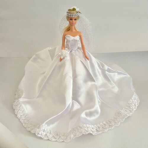 Robe de mariée poupée Barbie 12 pouces robe de bal blanche sans bretelles avec jupe Vail n tulle - Photo 1 sur 8