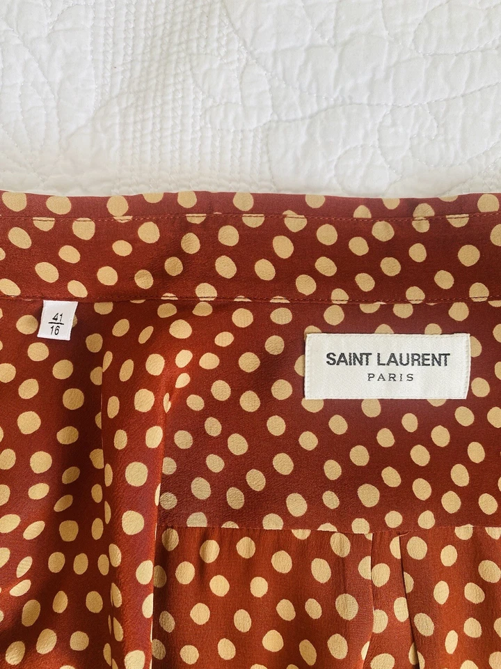 Saint Laurent Hombres Abotonados Manga Larga Seda Talla US16 EU41 Naranja Oscuro Tonos Lunares Foto 2 de 4