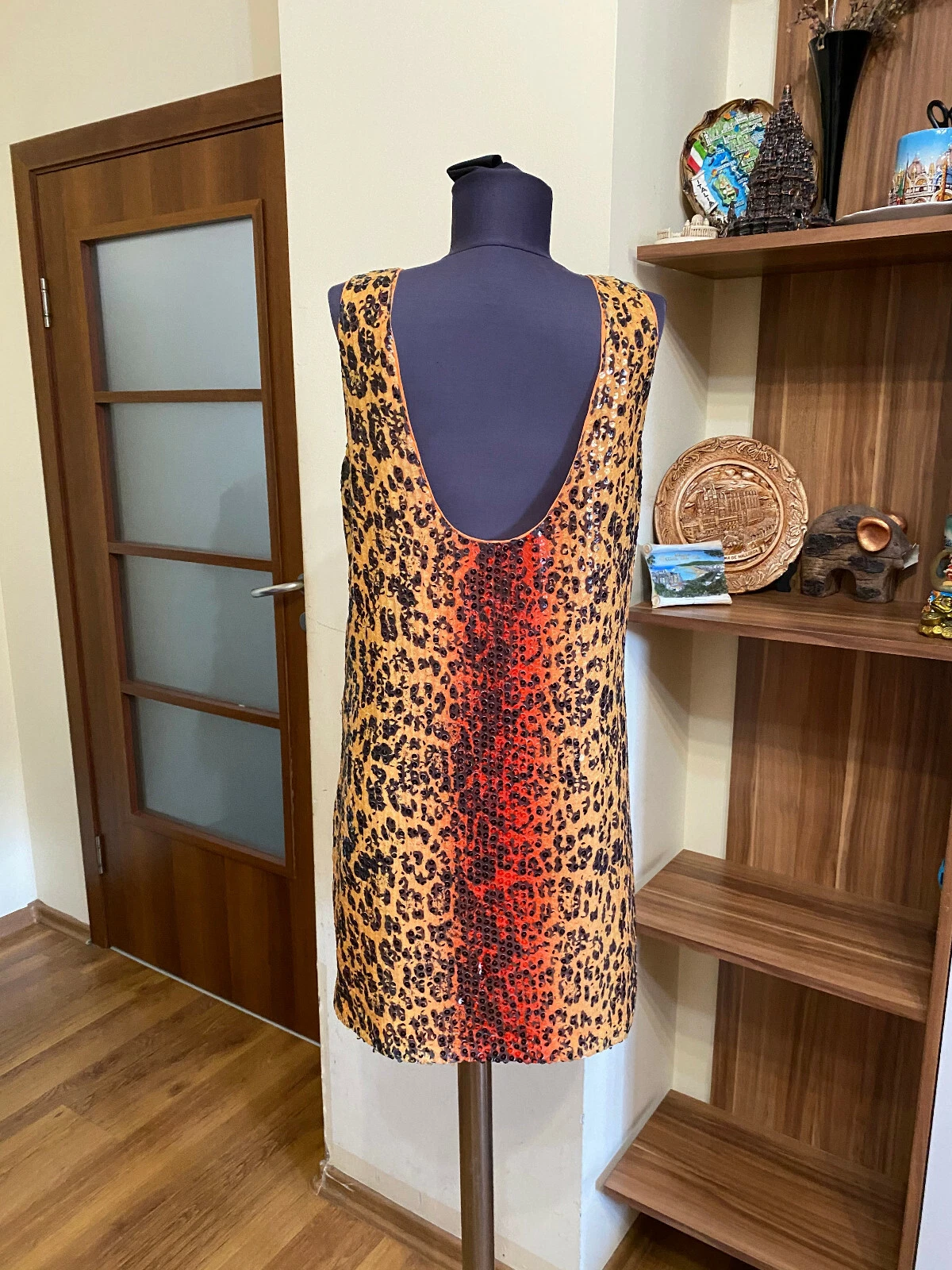 MINI ABITO DA SERBATOIO VERSACE PER H&M iconico paillettes stampa tropicale con paillettes 38