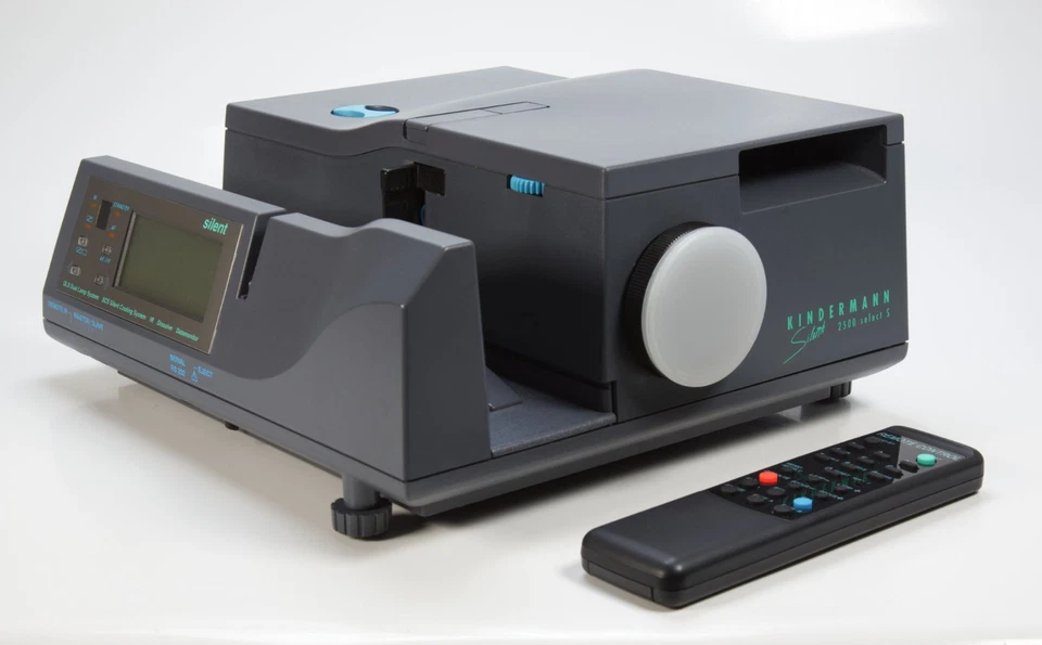 Kindermann Silent 2500 select S - Diaprojektor / inkl. Fernbedienung / Leica - Bild 1 von 4