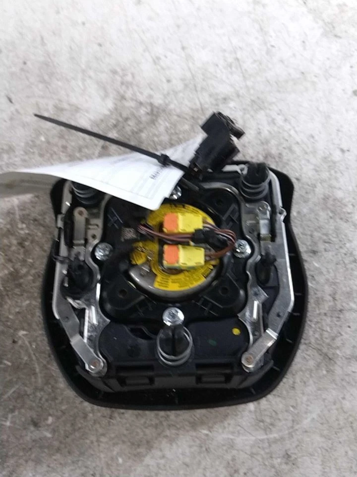 Driver Air Bag Driver Wheel ID BJ32043B13AJ8PVJ Fits 14-17 EVOQUE 432569 - Image 2 of 4