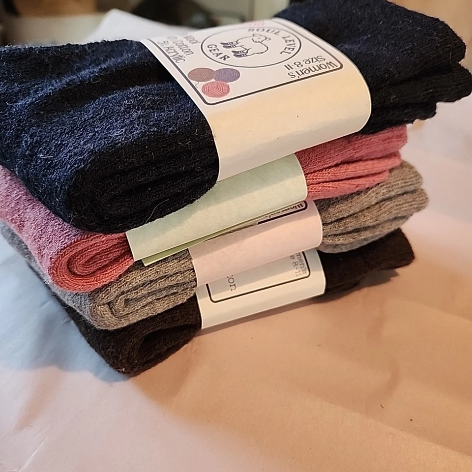 4 Pair SOUL LEVEL Lamb's Wool Blend Socks Women’s Crew Ankle Gray Black Pink - Image 2 of 4