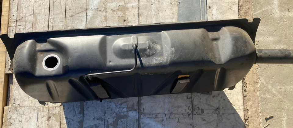 梅赛德斯-奔驰 W123 柴油油箱燃气柴油 300D 240D! 免费送货!  A21 — 第 3/4 张图片