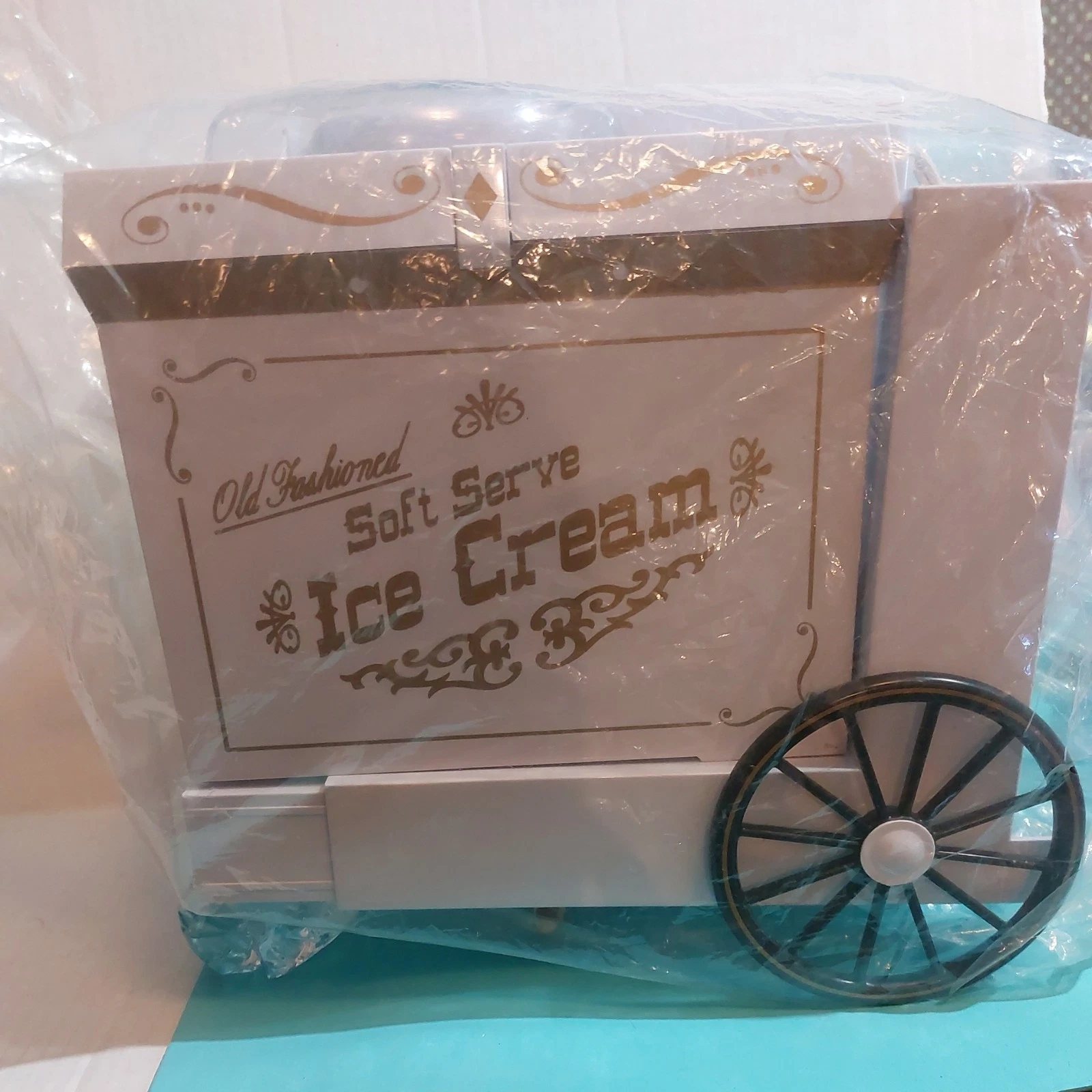 Nostalgia Electrics Old Fashioned Soft Serve Ice Cream Maker NOS Open Box
Opens in a new window or t