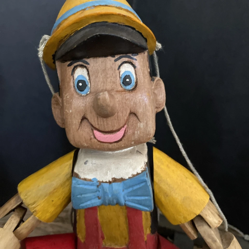 Disney 1950s Pinocchio Marinette wood handcarved puppet with all his strings - Image 2 of 4