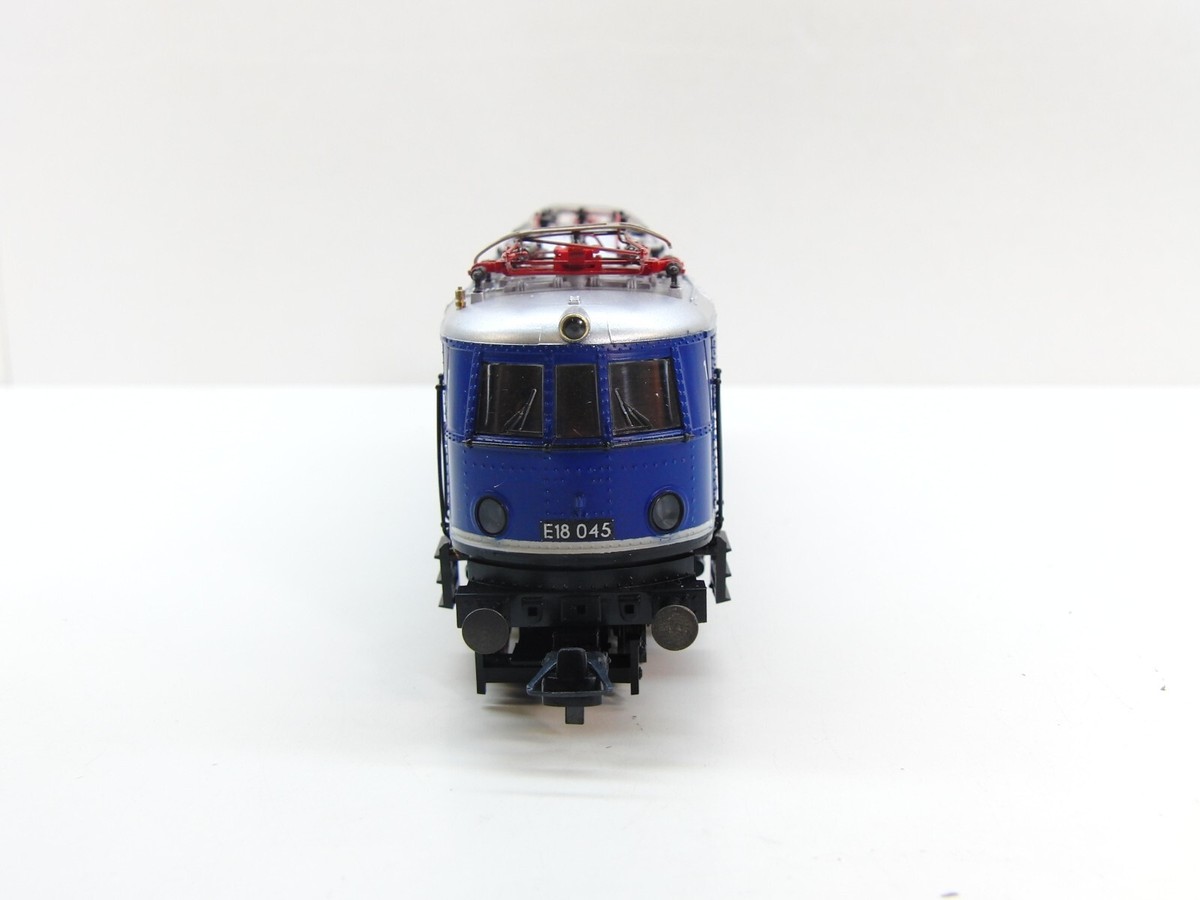 Roco E18型電気機関車 HOゲージ 43659 Roco HO 43659 Class E18 1827 DB - Clark Railworks