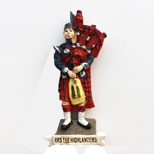 Scotland Bagpipe Plaid Skirt Fridge Magnet - Picture 1 of 6