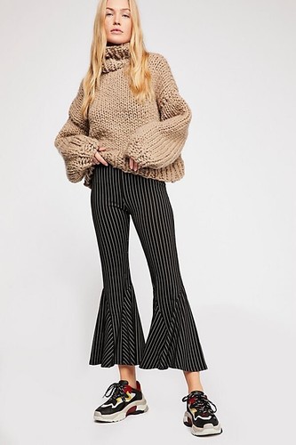 PINSTRIPE FLARE CROPPED HIGH RISE 